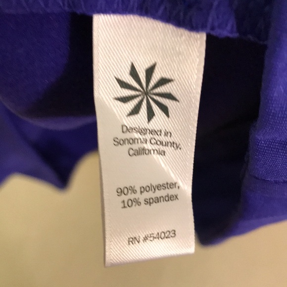 Athleta Sz Medium bright purple hoodie pull over kangaroo pocket EUC jewel tone - Picture 9 of 12